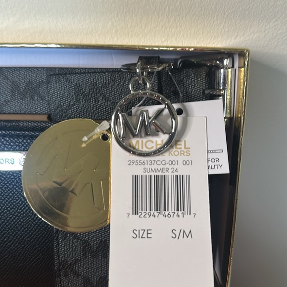 Michael Kors Adjustable Belt Bag Gift Set NWT In Box Black Grey Silver Hardware - Picture 5 of 5